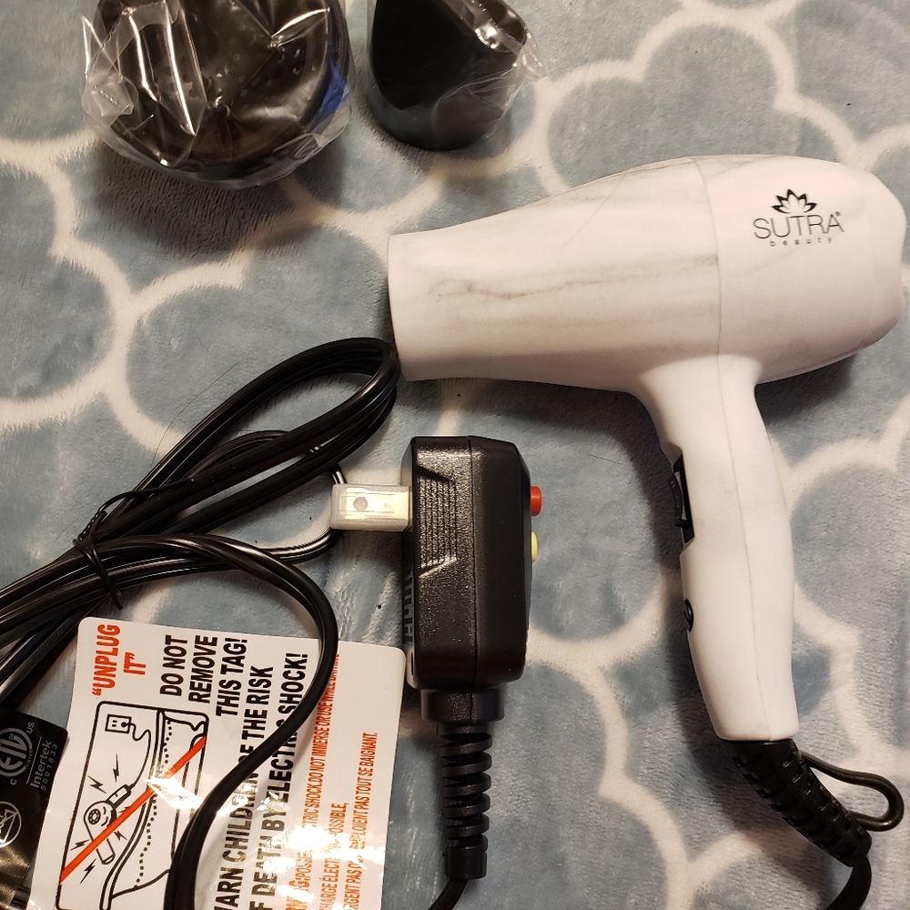 Sutra professional Mini travel blow dryer & acces